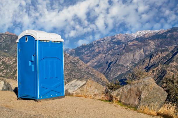 Porta potty delivery and setup in Hays, KS
